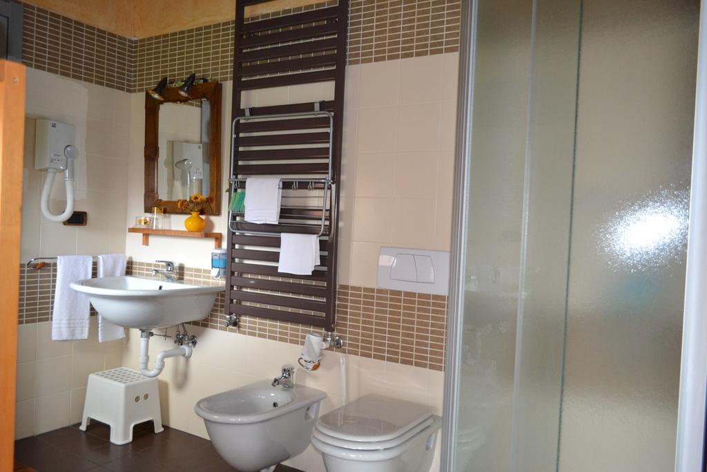 B&B Edera Castagnole Piemonte Zewnętrze zdjęcie